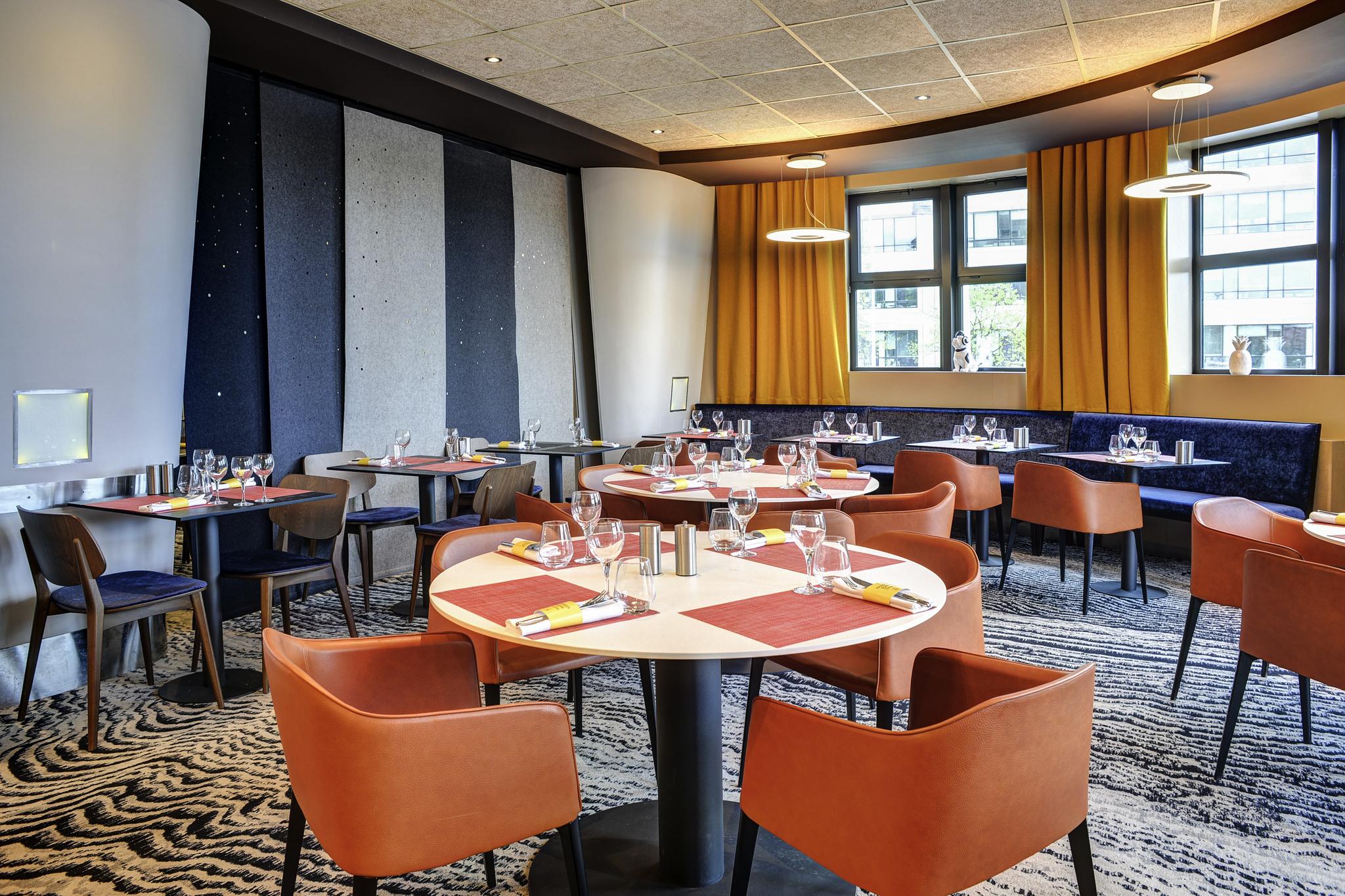 โนโวเทล ปารีส 14 ปอร์ต ดอร์เลอ็อง Hotel ร้านอาหาร รูปภาพ