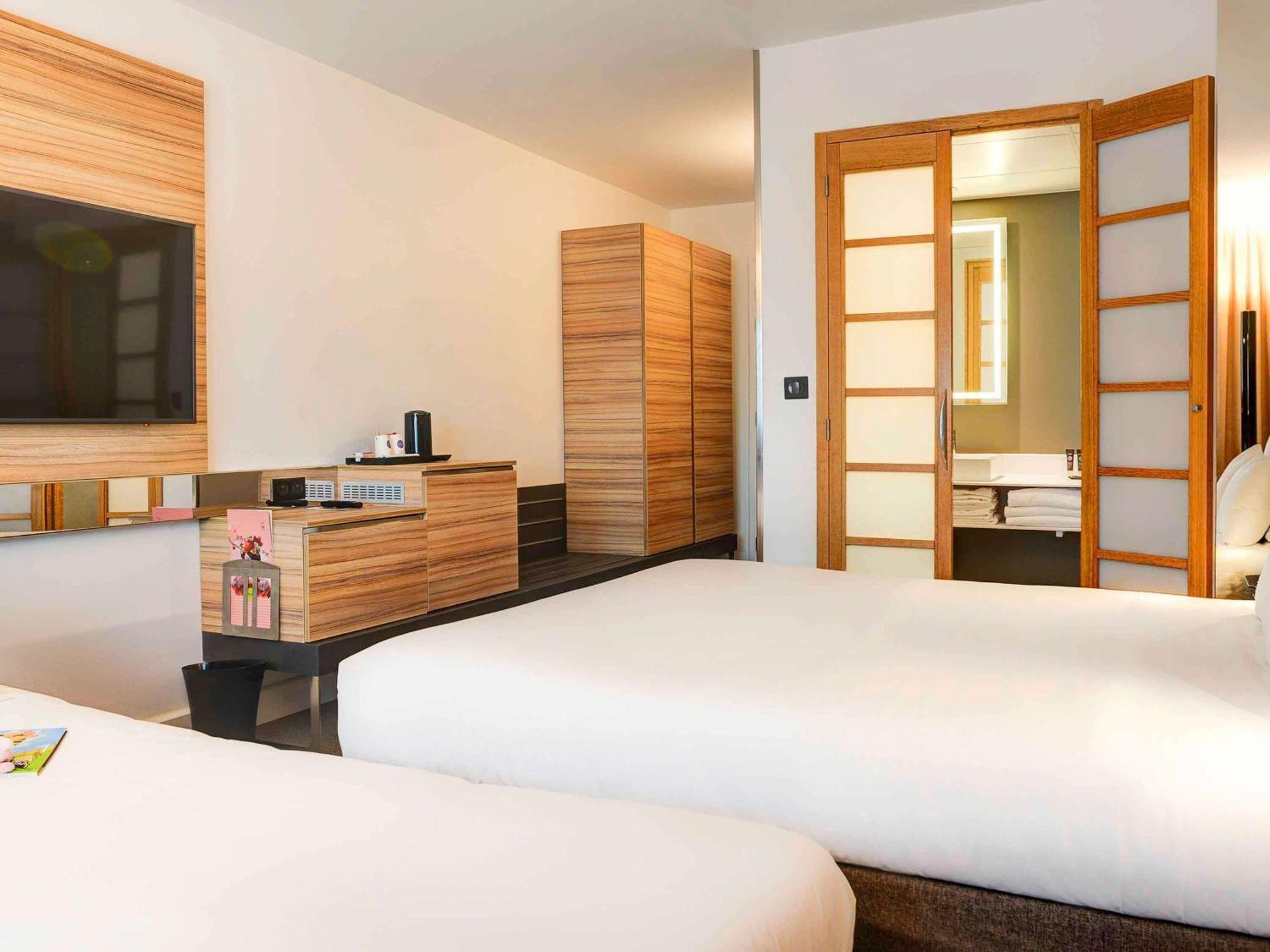 โนโวเทล ปารีส 14 ปอร์ต ดอร์เลอ็อง Hotel ภายนอก รูปภาพ