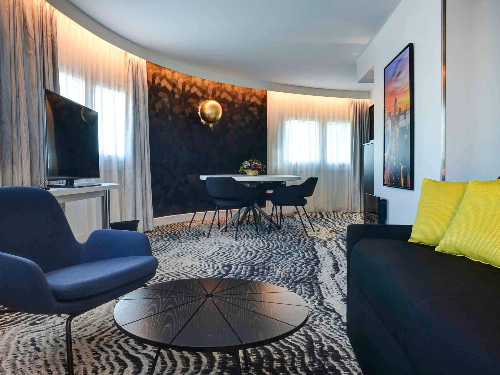 โนโวเทล ปารีส 14 ปอร์ต ดอร์เลอ็อง Hotel ภายนอก รูปภาพ